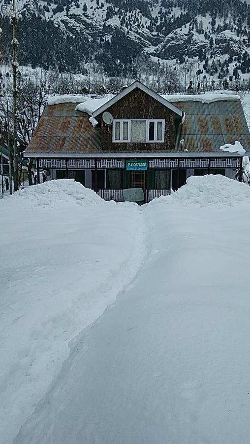 Pk Cottage Pahalgam Bagian luar foto