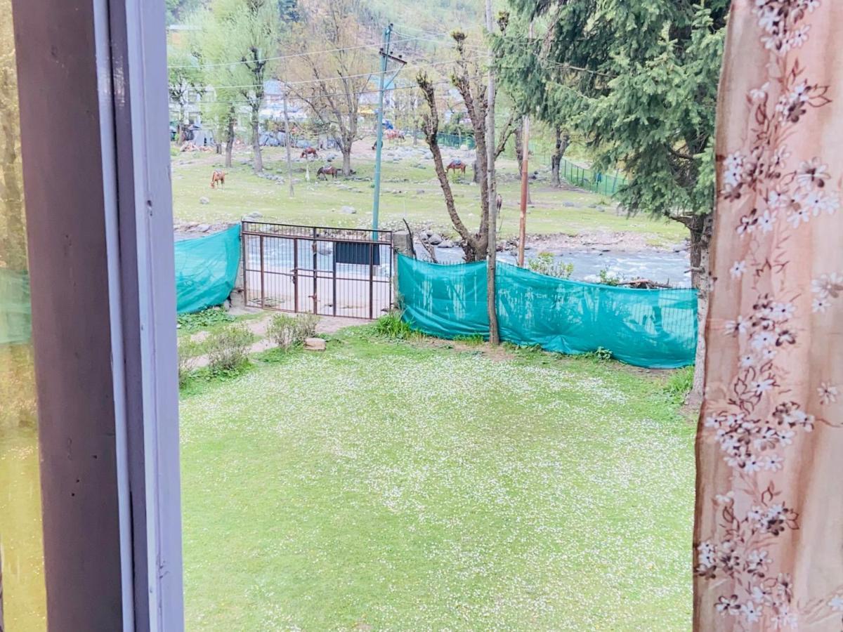 Pk Cottage Pahalgam Bagian luar foto